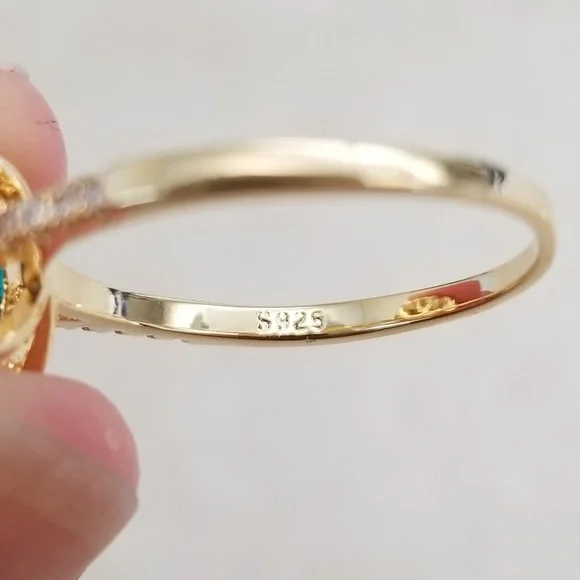 18k Topaz Ring - Picture 6 of 8